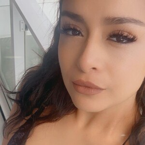 AmazingZo webcam livesex profile in milf cams